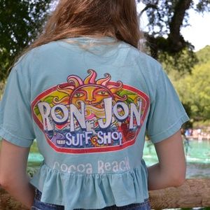 cropped ruffled Ron Jon top